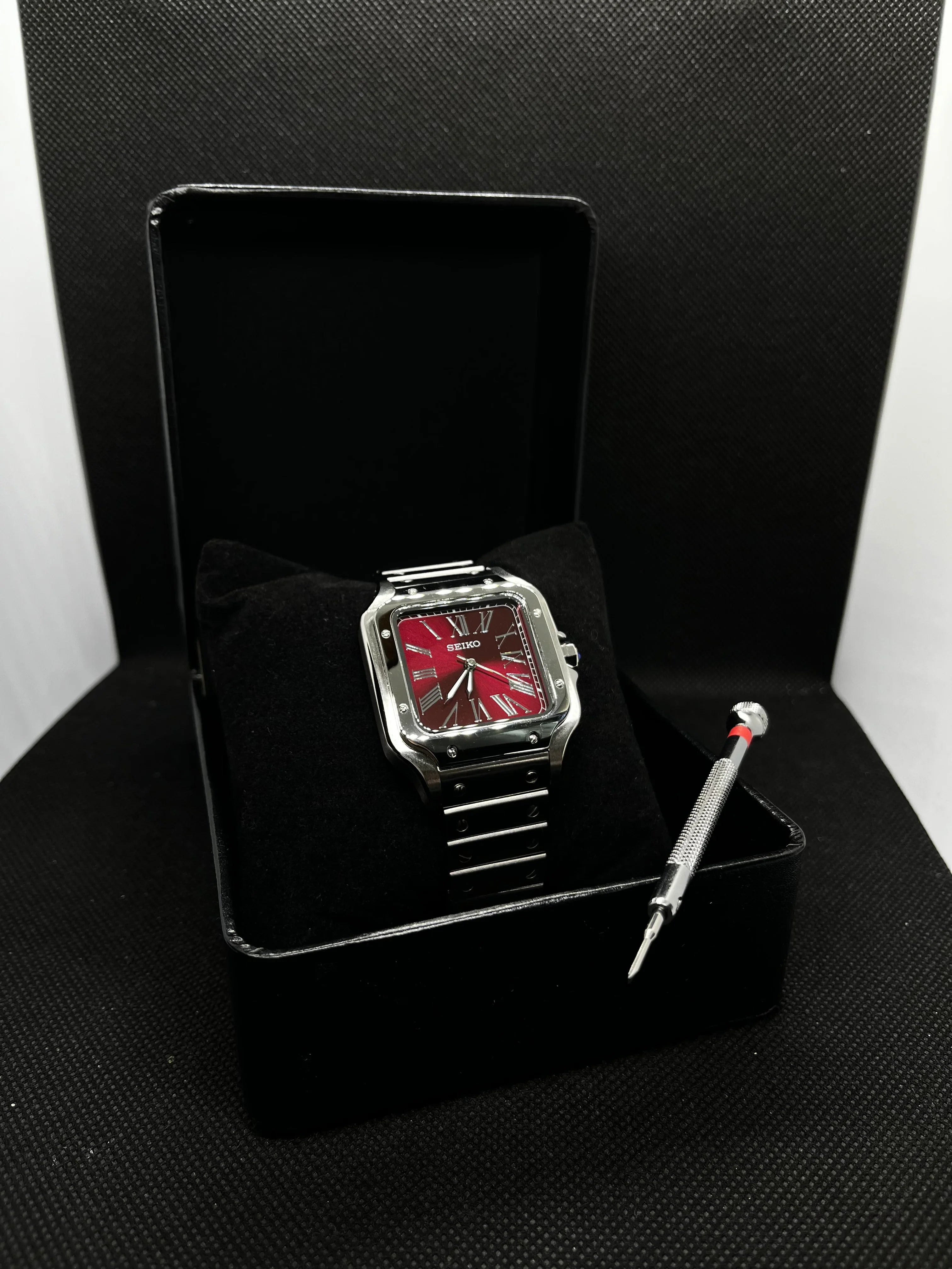 Square – Édition Rouge Violet