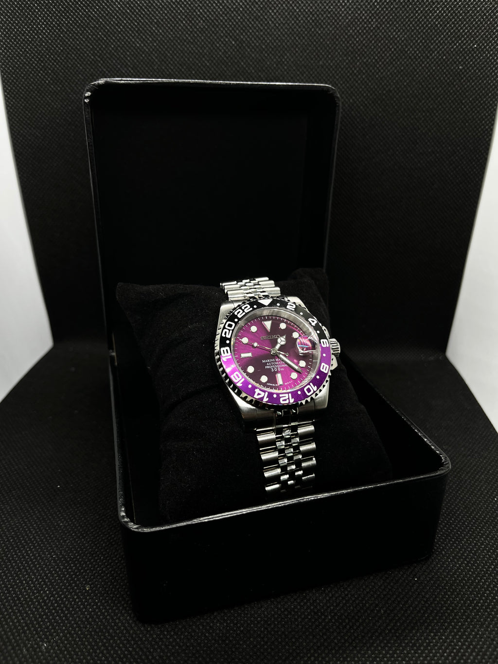 GMT Master – Violet & Noir (Joker)