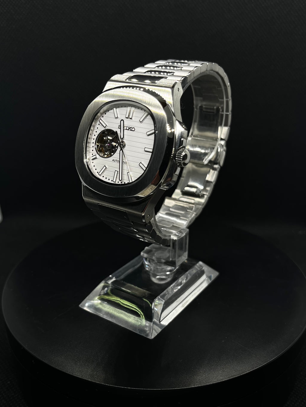 Nautilus – Blanc Open Heart