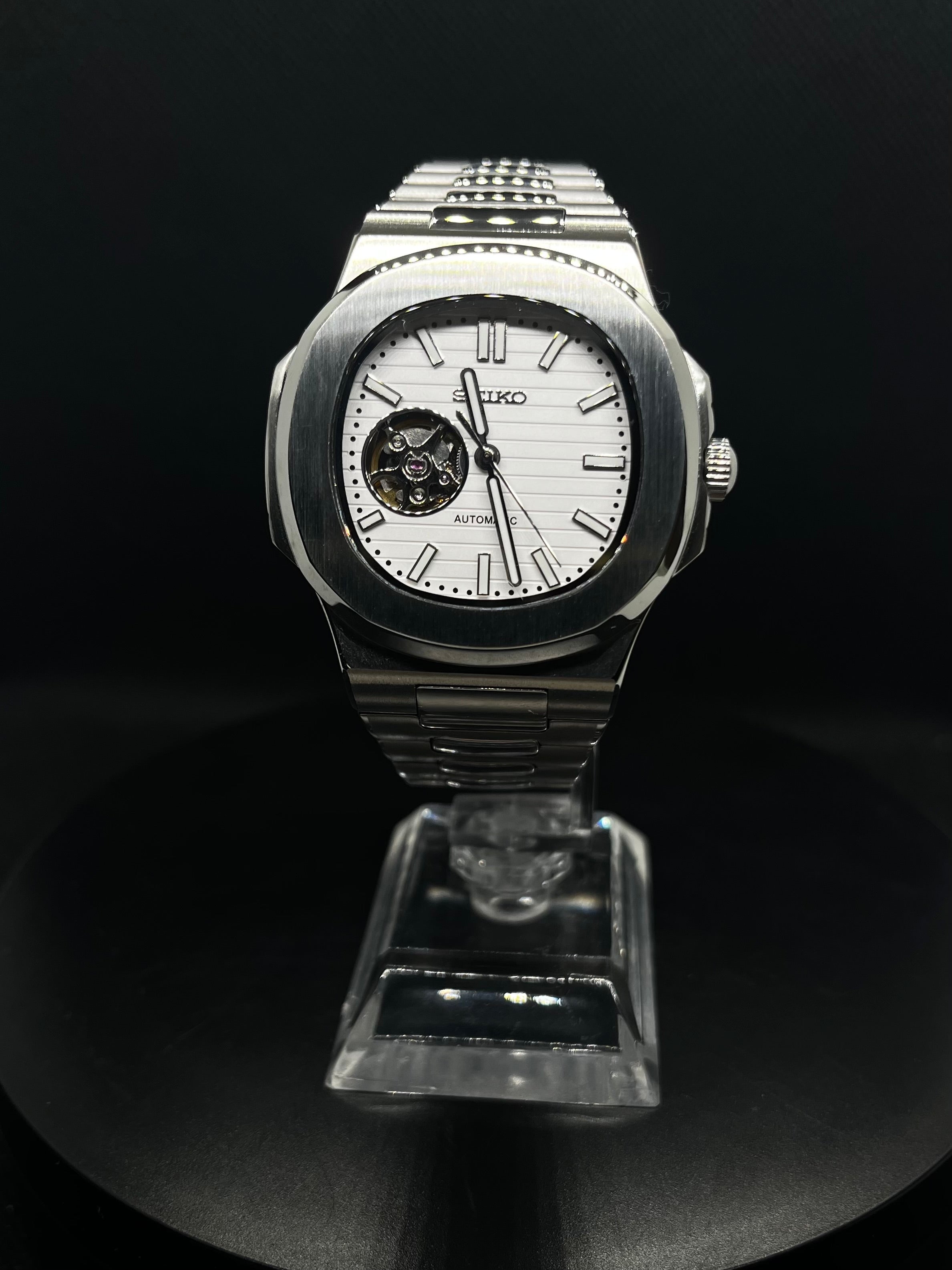 Nautilus – Blanc Open Heart